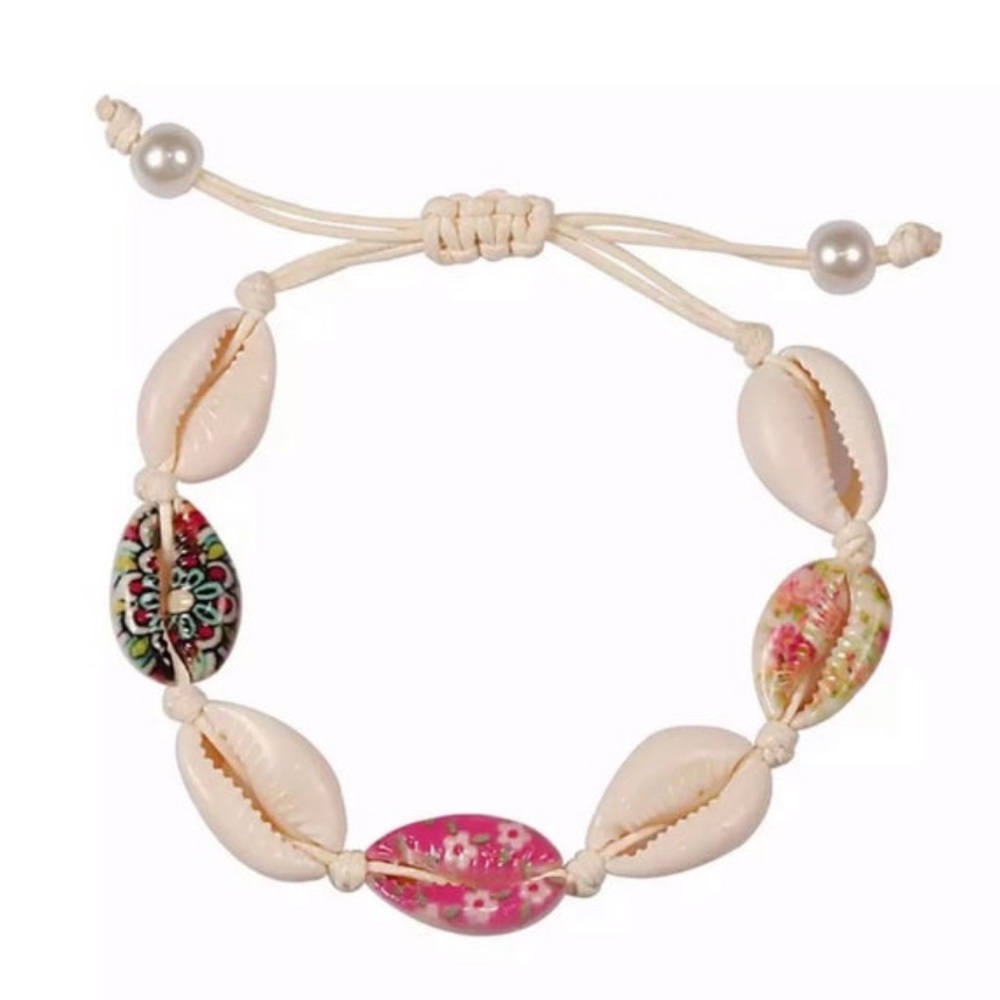 Braided Patterned Shell Bracelet